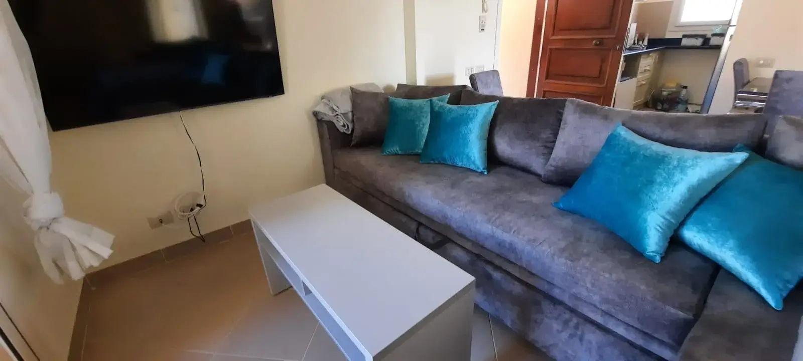 Oriental cost penthouse