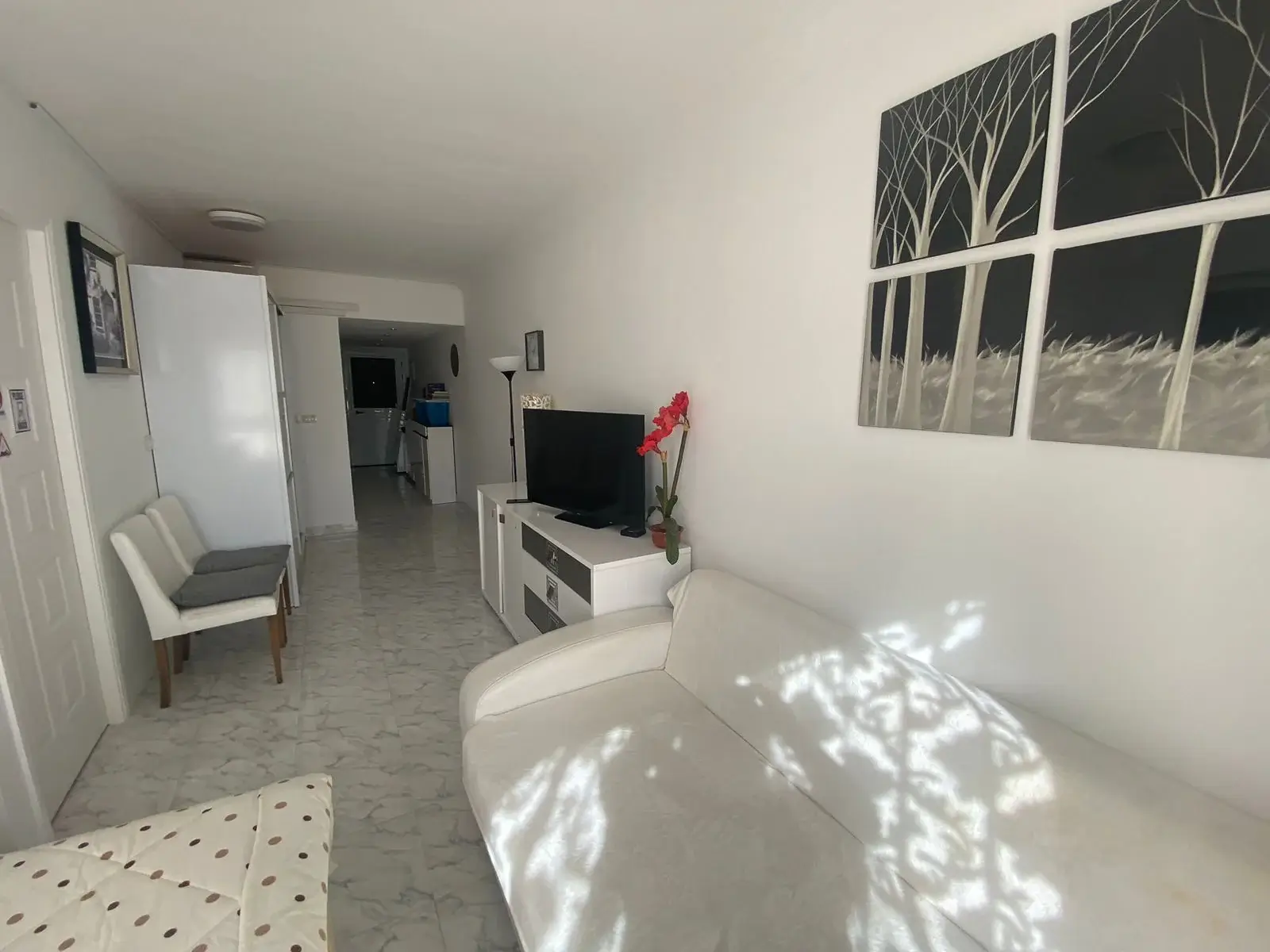 087d5a37-de2d-44e2-a9eb-ac5757211ca6