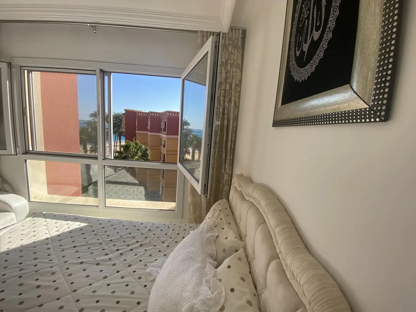 35021603-bcfe-4da6-83f3-4f55537b9b0d