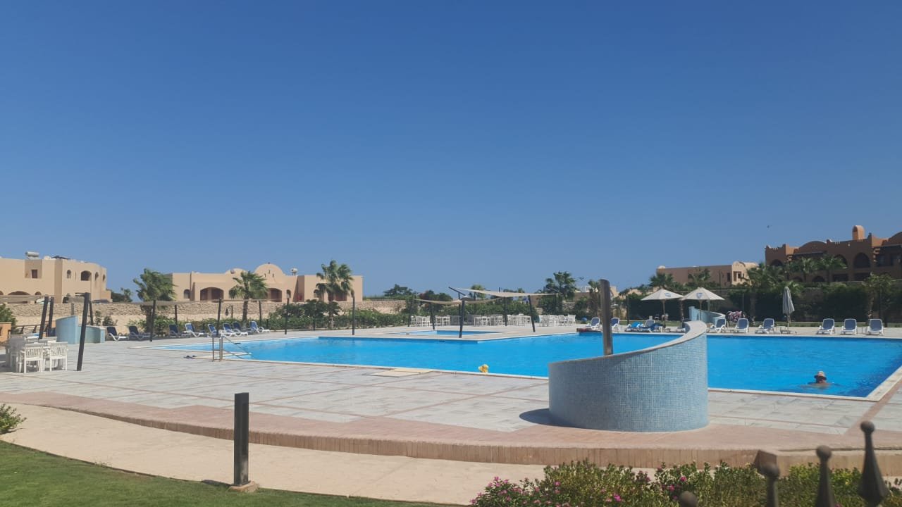 exclusive swemming pools