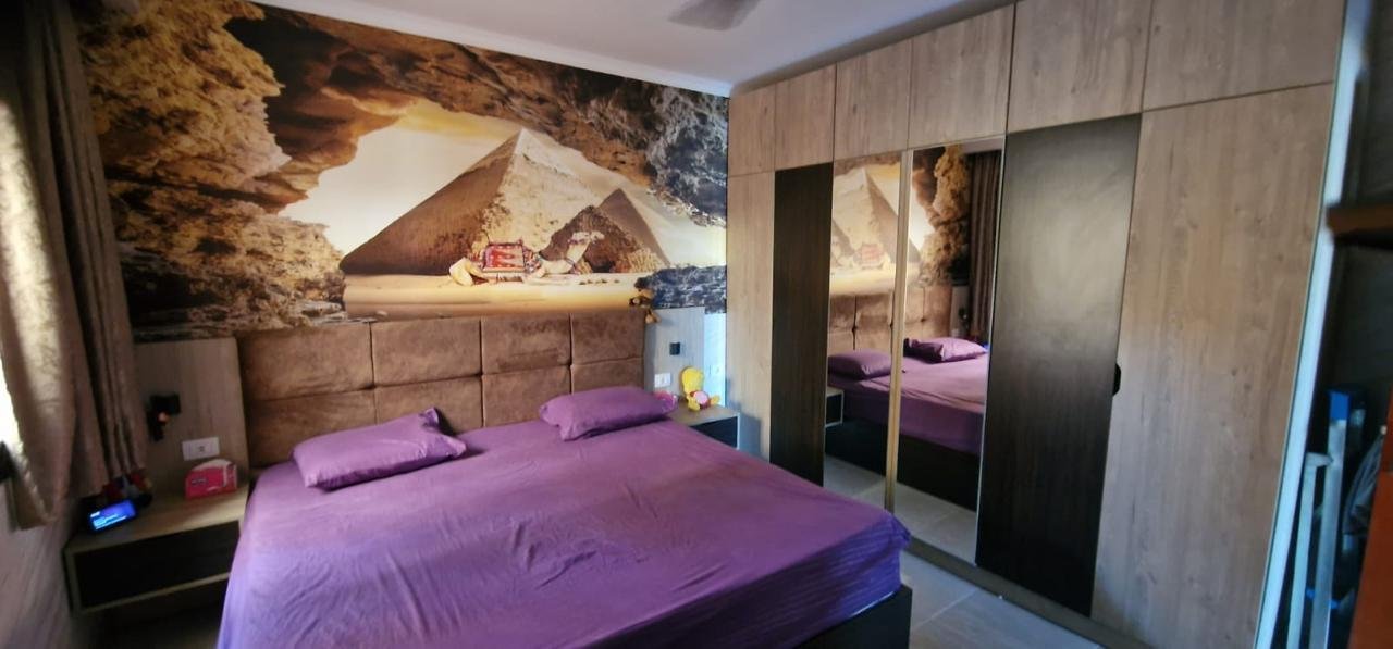 master sleeping room